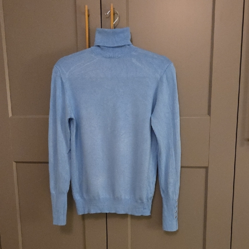 Zara Women's Light Blue Turtleneck Sweater